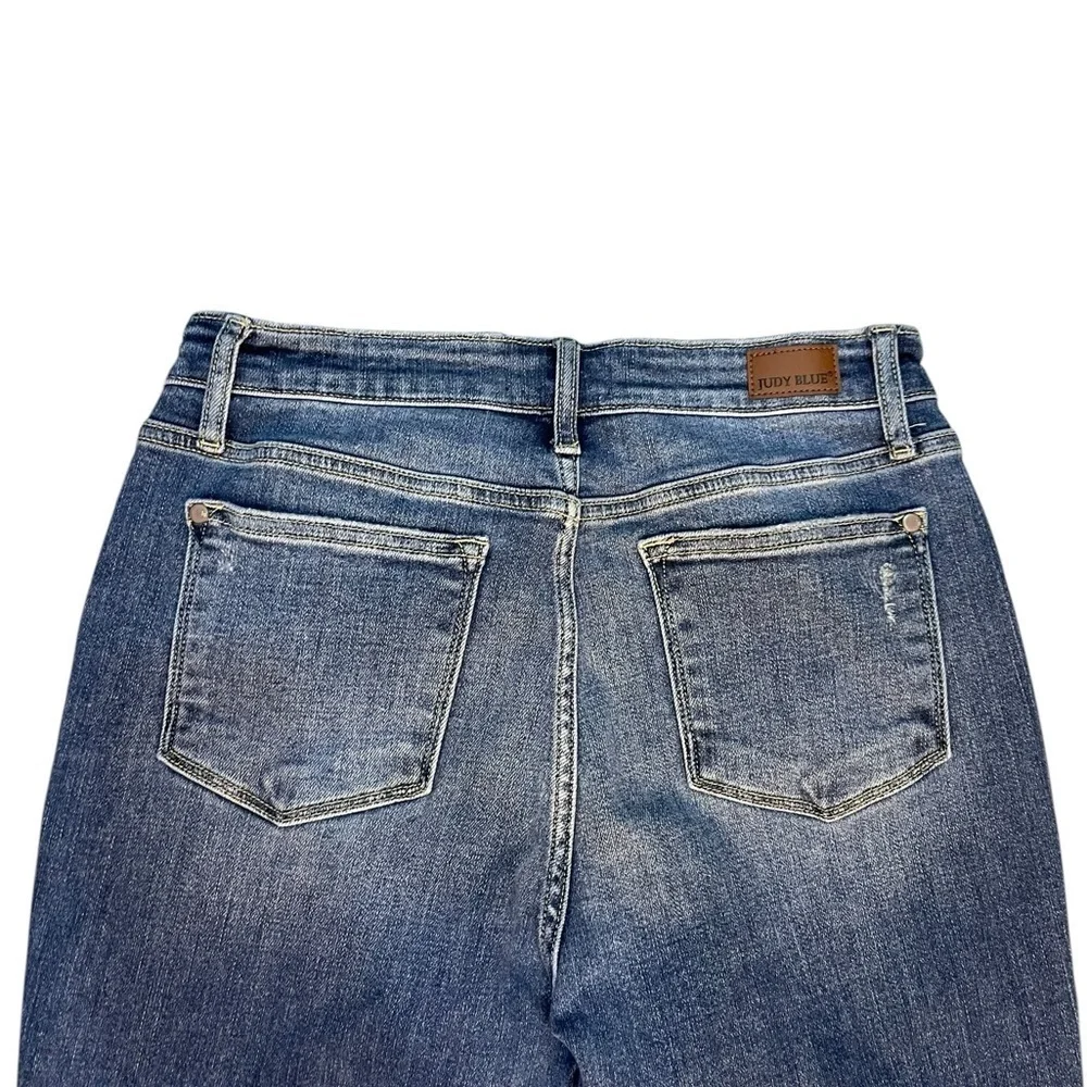 Judy Blue Relaxed Fit Distressed Jeans Size 7/ 28